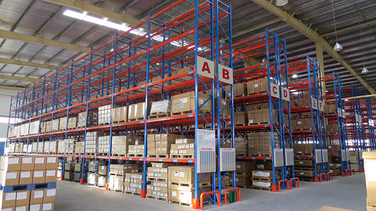 heavy-storage-selective-pallet-rack-system-1