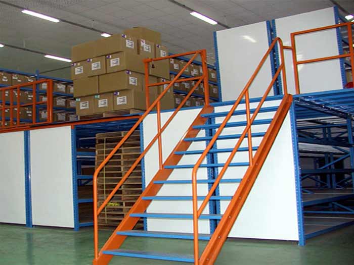 What should you pay attention to in the mezzanine floor racking？