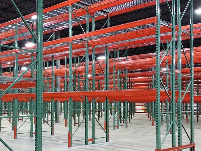 What kind of handling equipment is suitable for high steel storage racking system