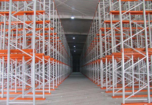 Why choose drive in pallet racking