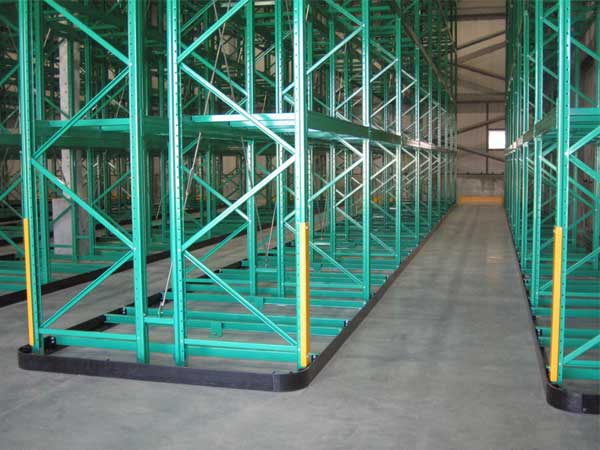 The structure characteristics of narrow aisle pallet racking