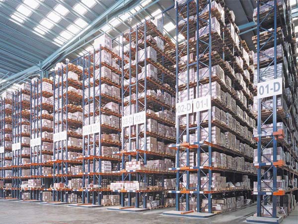 Reasonable management of storage shelves