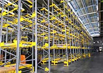 How should the shuttle shelf be used and what equipment is needed to go with it?