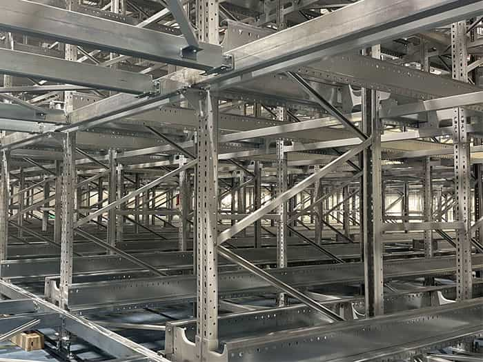 Four-way Radio Shuttle Racking System