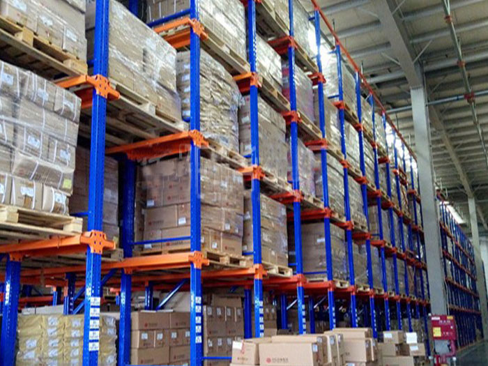 Warehouse Storage Equipment Drive-In Racking