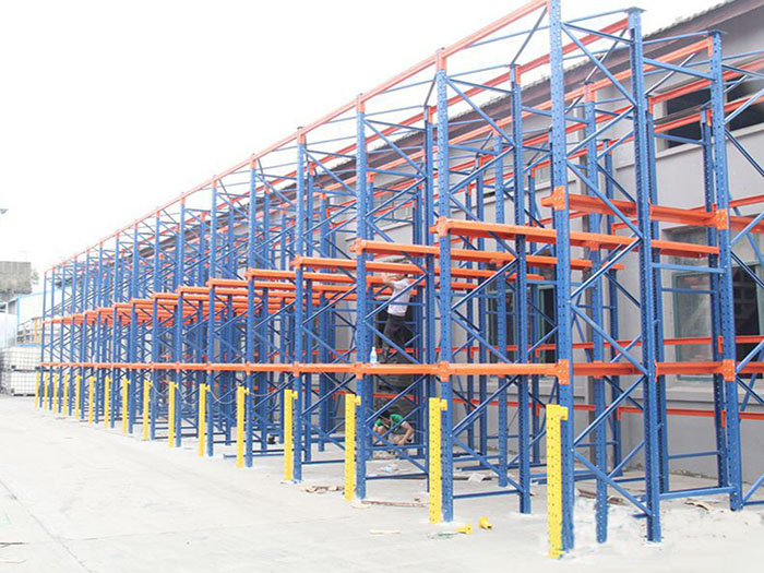 Warehouse Storage Equipment Drive-In Racking