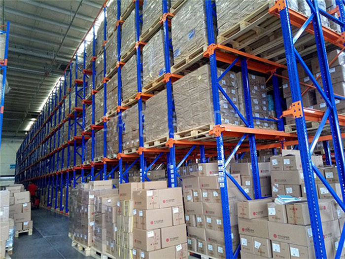 Warehouse Storage Equipment Drive-In Racking