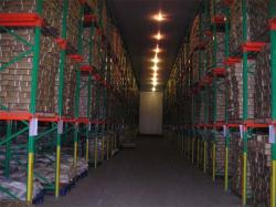 Drive in pallet racking storage system used for cold warehouse