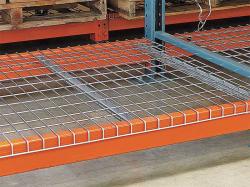 Stainless wire mesh decks for pallet racking